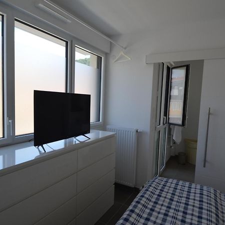 Villa Smolett - Appartement Cosy Au Coeur Du Quartier Du Port Nice Exterior photo
